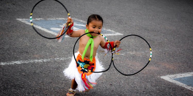 A lil Navajo Hoop Dancer shows